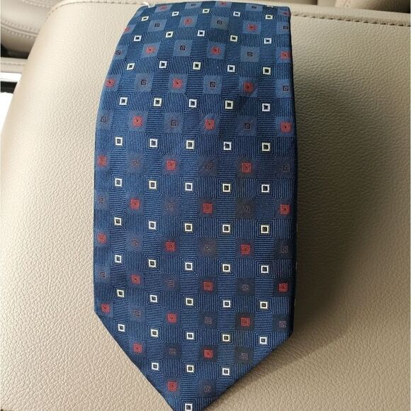 Byron navy blue 100% silk tie - Picture 6 of 8